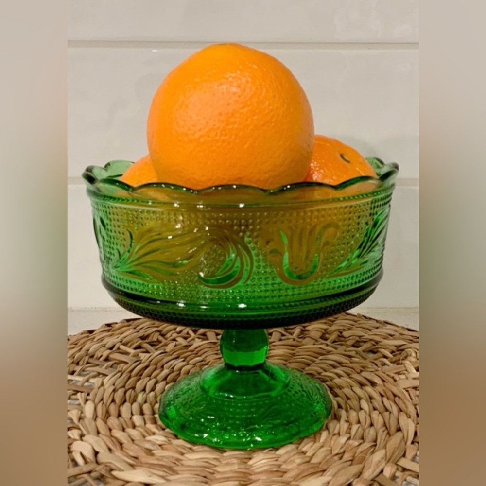 E. O. Brody Co. M6000 Emerald Green Bowl Pressed Glass Pedestal Stem 5.5/6.5/2.5